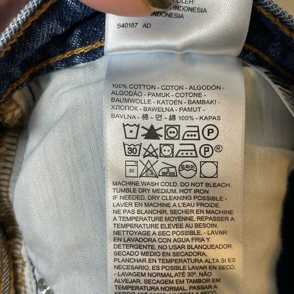 Levi’s High Rise Deconstructed Skirt Women's Size 27 Blue Denim Distressed - Picture 7 of 7